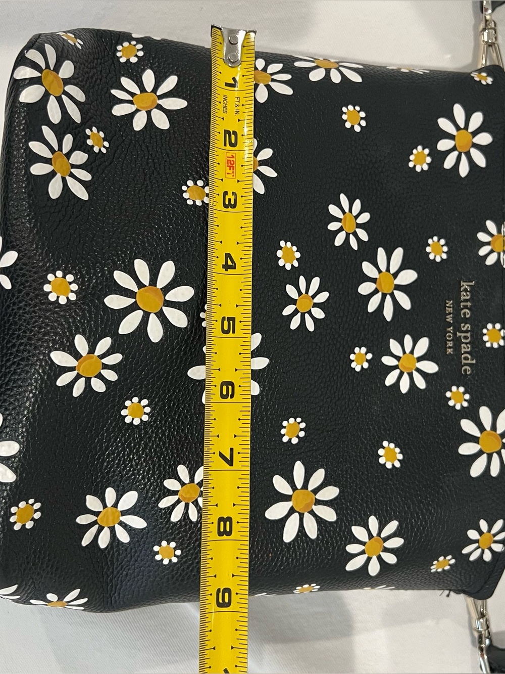 Kate Spade Daisy Purse - Picture 17 of 17